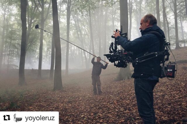 Galerie des configs 2021 Start with « OVNI ». Ce soir premier épisode. DOP :Nicolas GAURIN. Réalisation :Antony Cordier. #stabonemk2 #stabonemark2 #accessmotion #leitz @nicolas_gaurin@tsf.fr #canalplus#alexamini #photography#fog #Ovnis @access_motion #cameraporn #perfectsetup #serie #behindthescenes #stabonemk2 #cinert#focusbug #tvlogic
