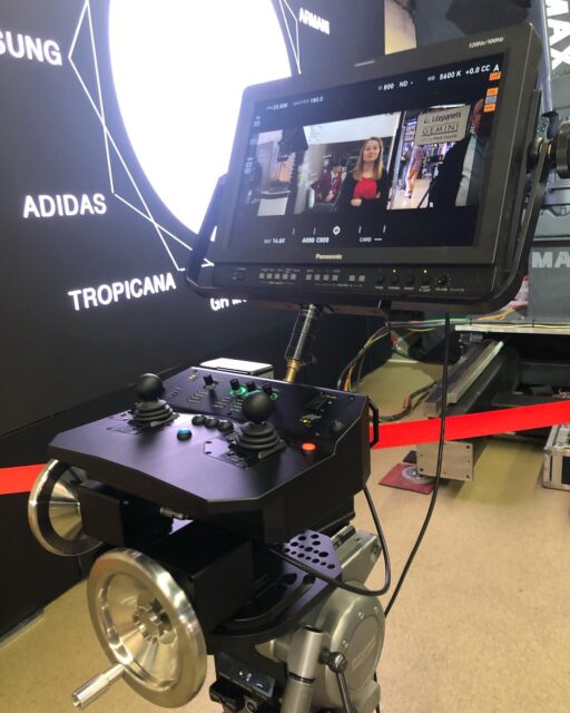 Galerie des configs Micro salon. Le nouveaux pupitre de commande pour le StabOne Mk2. Manivelles/joystick/pan bar. #accessmotion #stabonemark2 #stabonemk2 #remoteheads