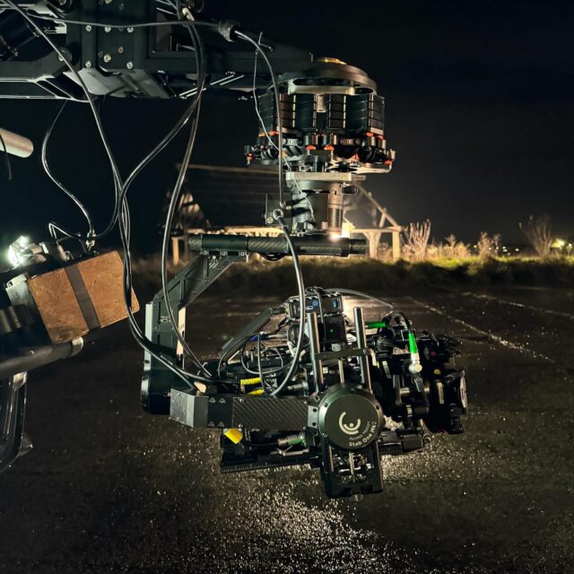 Galerie des configs The good setup. @access_motion dop @jeanbaptistejay #stabonemk2 #stabonemark2 #arri35 #cookoptics #stabilizedhead #gimbal