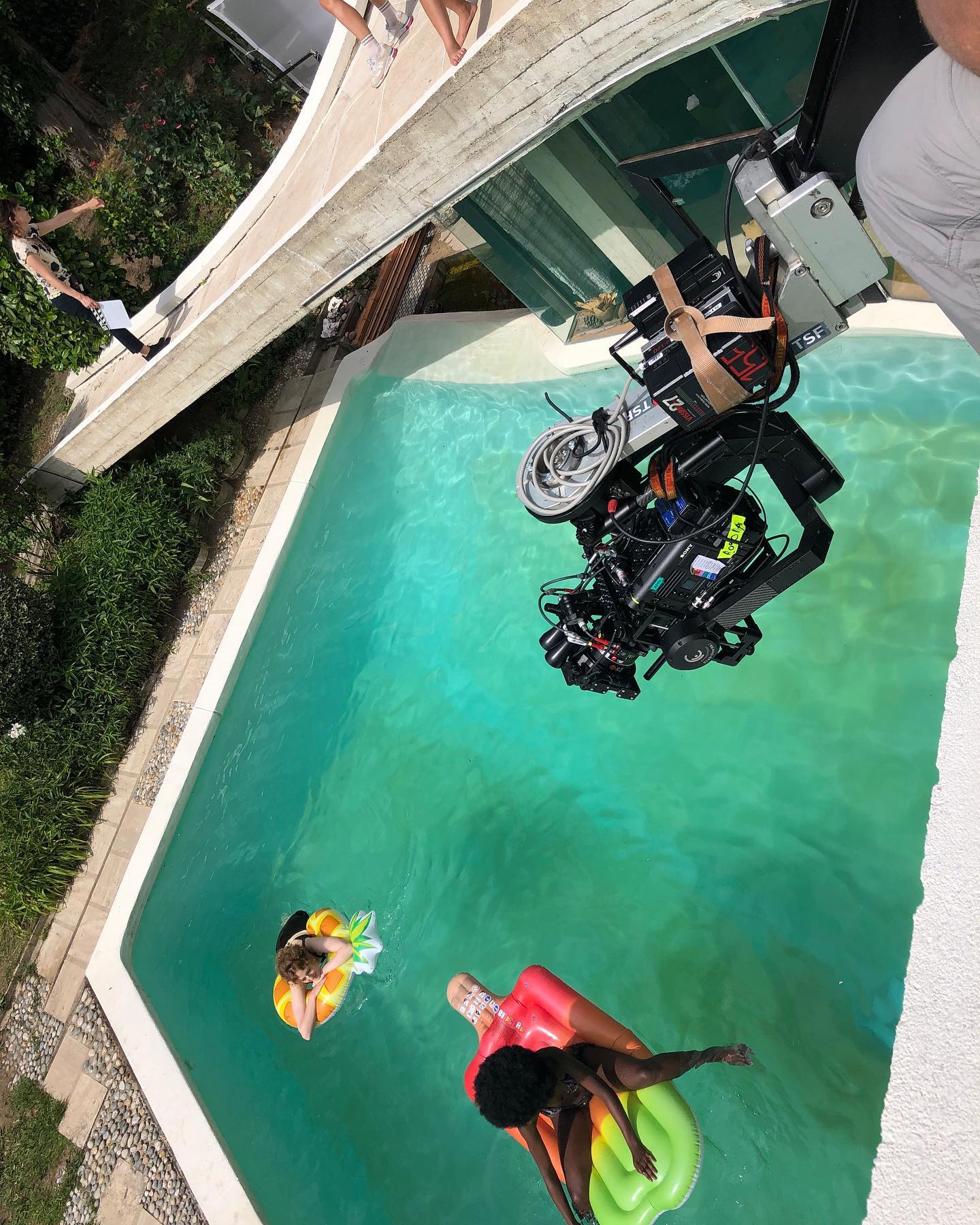 Galerie des configs Set Up of the day. Sony venice + Raw. Leica thalia . DOP: @leohinstin Ass: @mathildecathelin Grip: @ftille . #accessmotion #stabonemark2 #stabonemk2 #sonyvenice #leicathalia #abracam #cinert